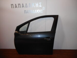 peugeot-208-2012-2019-empros-aristeri-porta-molyvi  