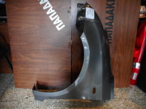 suzuki-swift-2005-2011-ftero-empros-aristero  