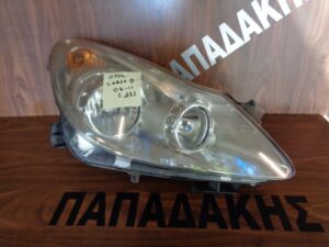 opel-corsa-d-2006-2011-fanari-empros-dexi  