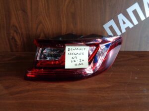 renault-megane-2016-2020-5thyro-fanari-piso-dexi  